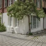 Citychalet Historic Apartment Interlaken